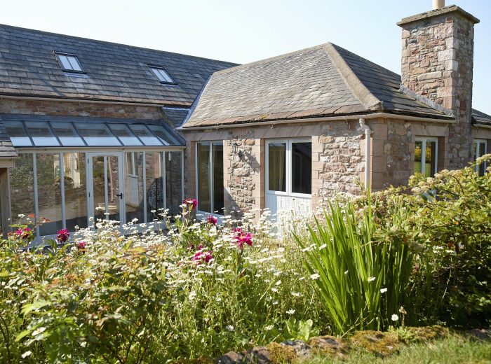 Leisurely alfresco breakfasts