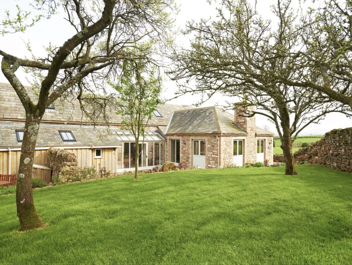 Leisurely alfresco breakfasts