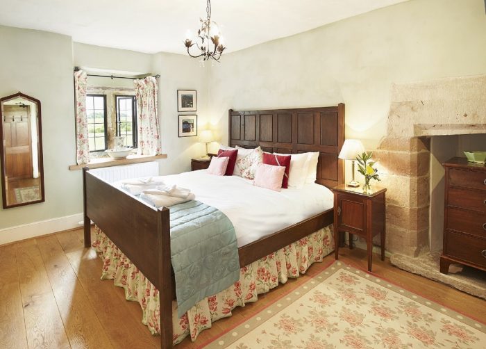 Bedrooms with four-posters