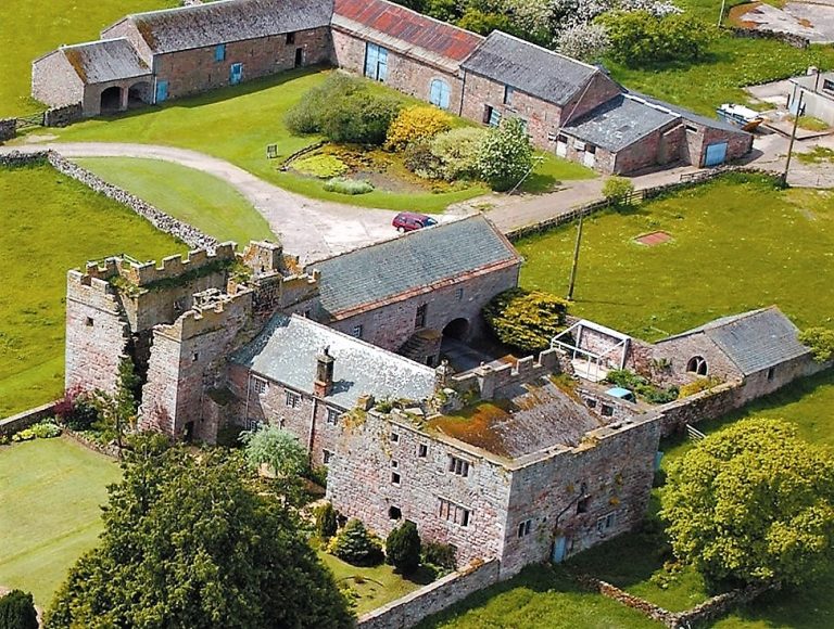 Blencowe-Hall-at-The-Rowley-Estates-aerial-view-prior-to-restoration