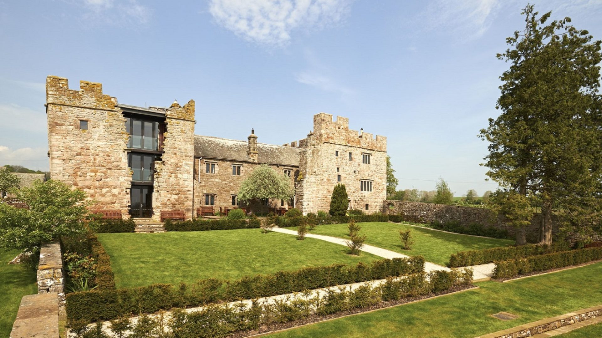 blencowe-hall-garden-walkway-historic-country-house-available-for-rental-large-groups-gardens-countryside-lake-district