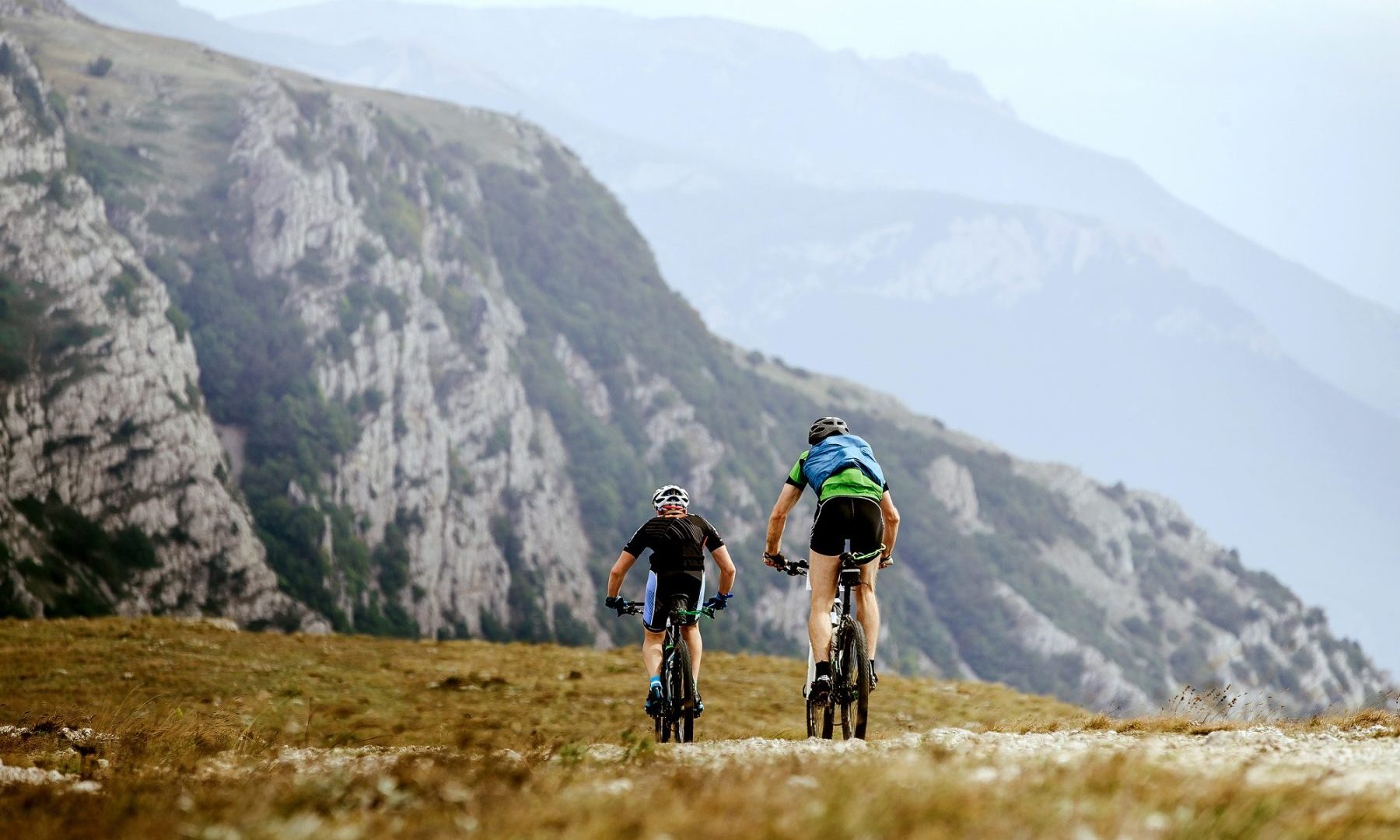 cycling-mountain-biking-in-lake-district-fantastic-scenery