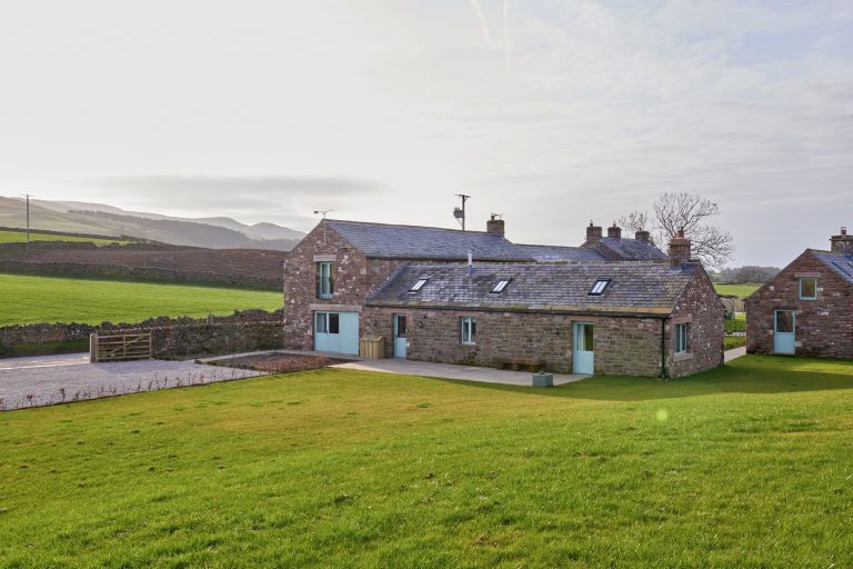 gill-beck-barn-off-road-parking-large-garden-family-friendly-dogs-welcome-lake-district