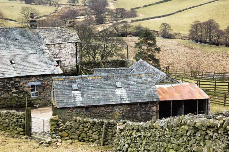 hause-hall-farm-rear-elevation-view-before-restoration-1024×680