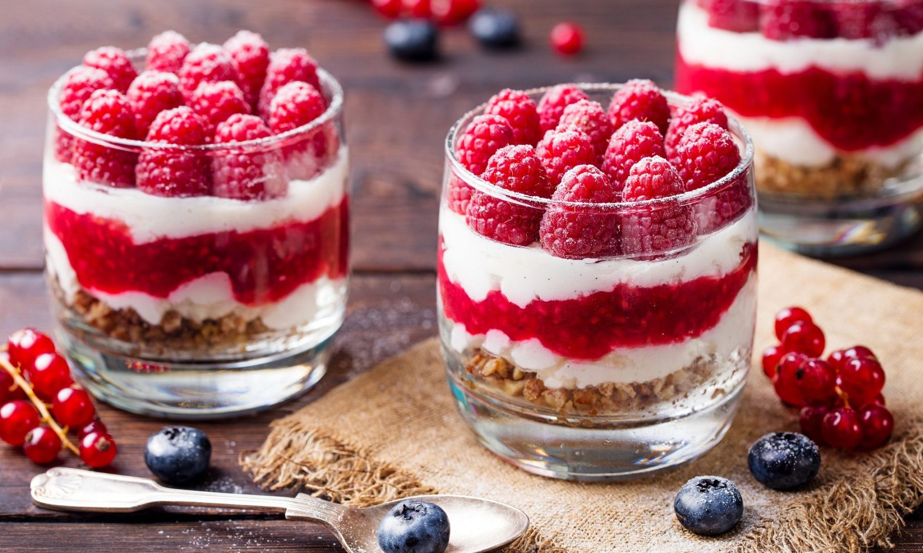 raspberry-desserts-available-for-luxury-self-catering-wedding-venues-at-the-rowley-estates-near-lake-district
