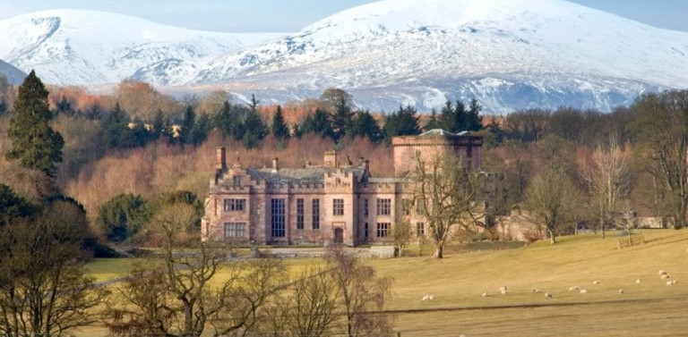walks-and-runs-from-blencowe-to-greystoke-castle-near-large-cumbrian-cottages-self-catering -in-lake-district