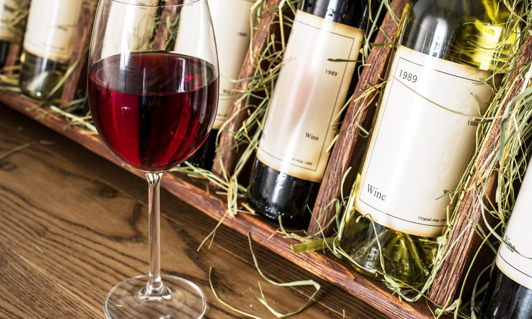 wine-deliveries-for-large-party-houses-for-rental-at-the-rowley-estates-holiday-cottages