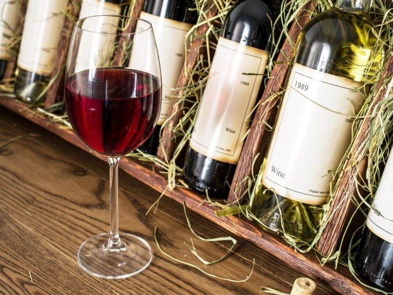 wine-deliveries-for-large-party-houses-for-rental-at-the-rowley-estates-holiday-cottages