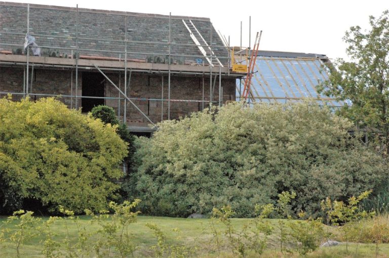 wythburn-cottage-courtyard-view-prior-to-restoration-1024×680
