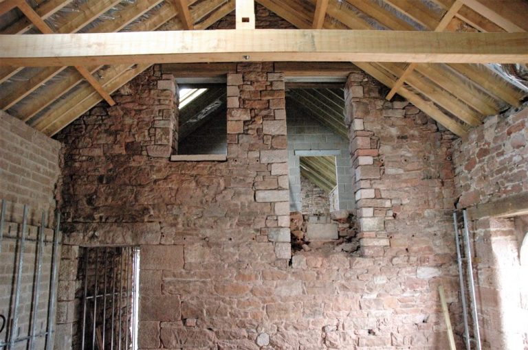 wythburn-cottage-view-towards-reception-from-kitchen-1024×680
