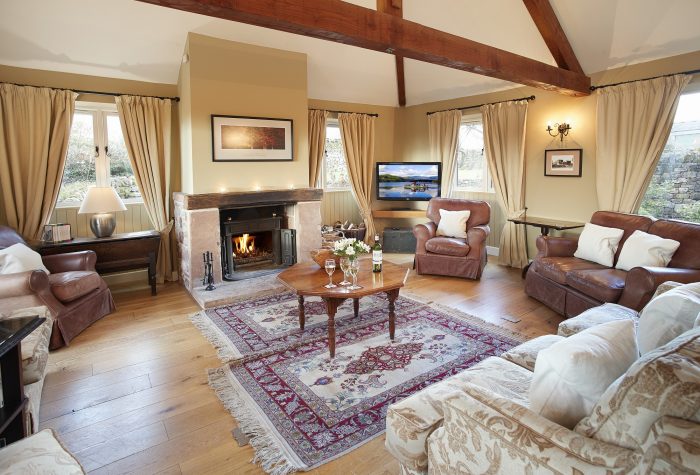 Airy open plan reception rooms