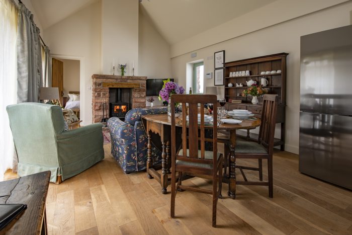 Escape to a cosy hideaway and enjoy panoramic fellside vistas, perfect for stargazing under the night sky