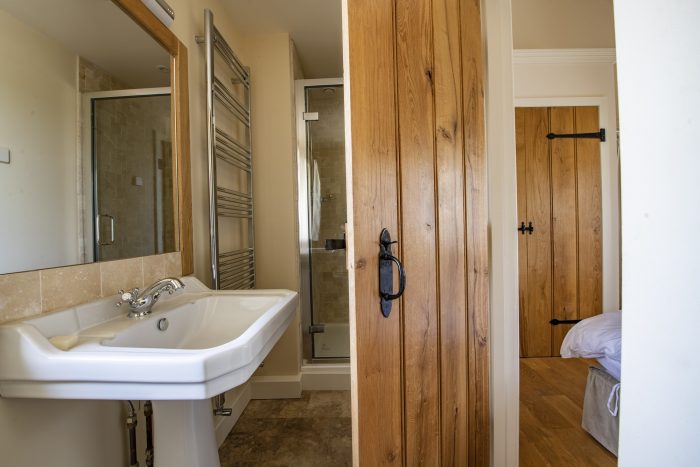 Escape to a cosy hideaway and enjoy panoramic fellside vistas, perfect for stargazing under the night sky
