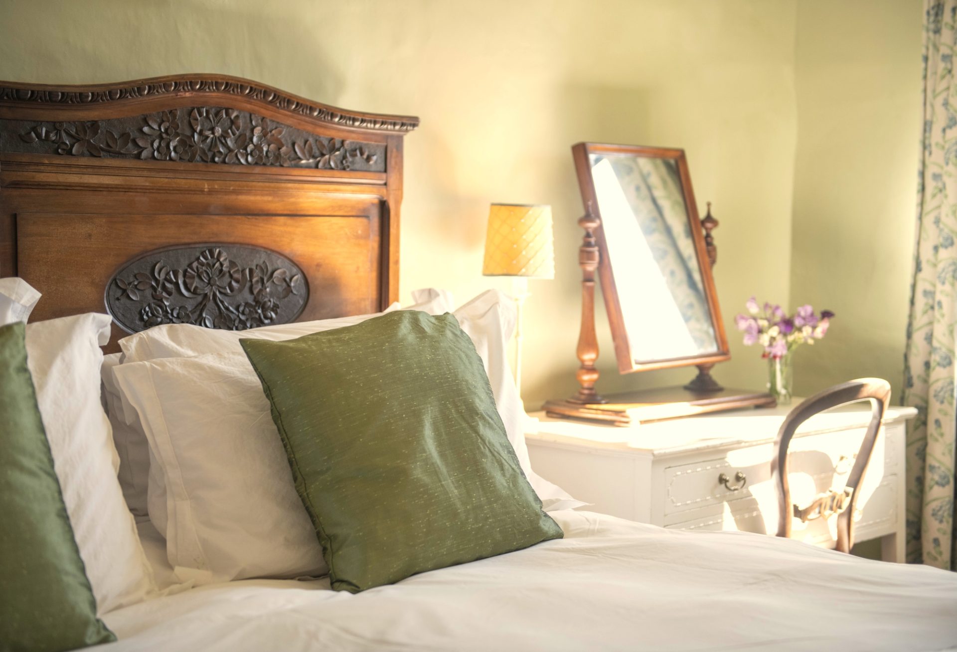 Blencowe-Hall-The-Rowley-Estates-West-Range-Master-bedroom