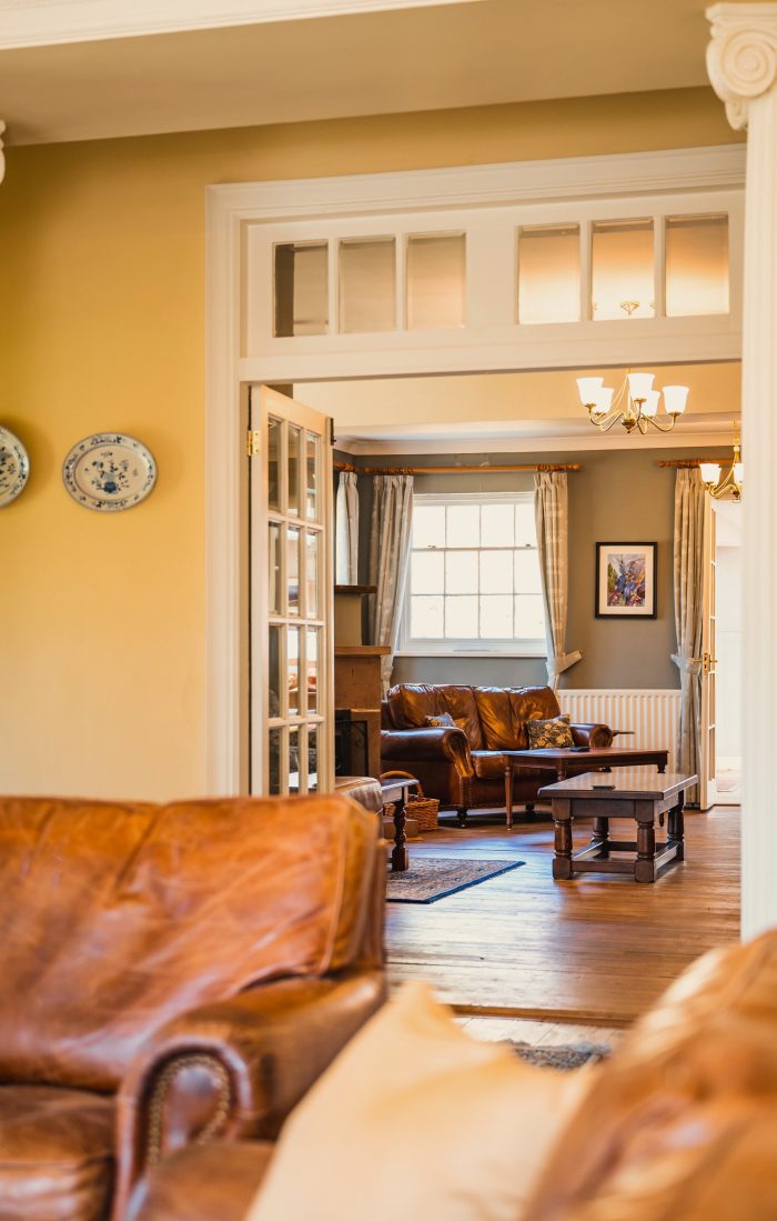 Kitchen & Living Areas