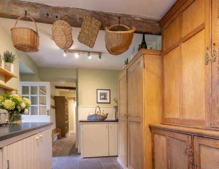 Kitchen & Living Areas
