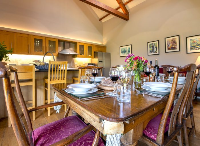 Galleried reception room and open plan kitchen