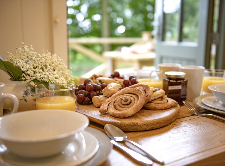 Relax and recharge in Cedar Retreat 