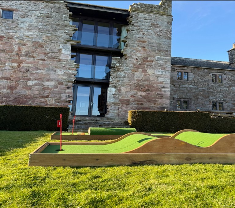 michael coates crazy golf garden game