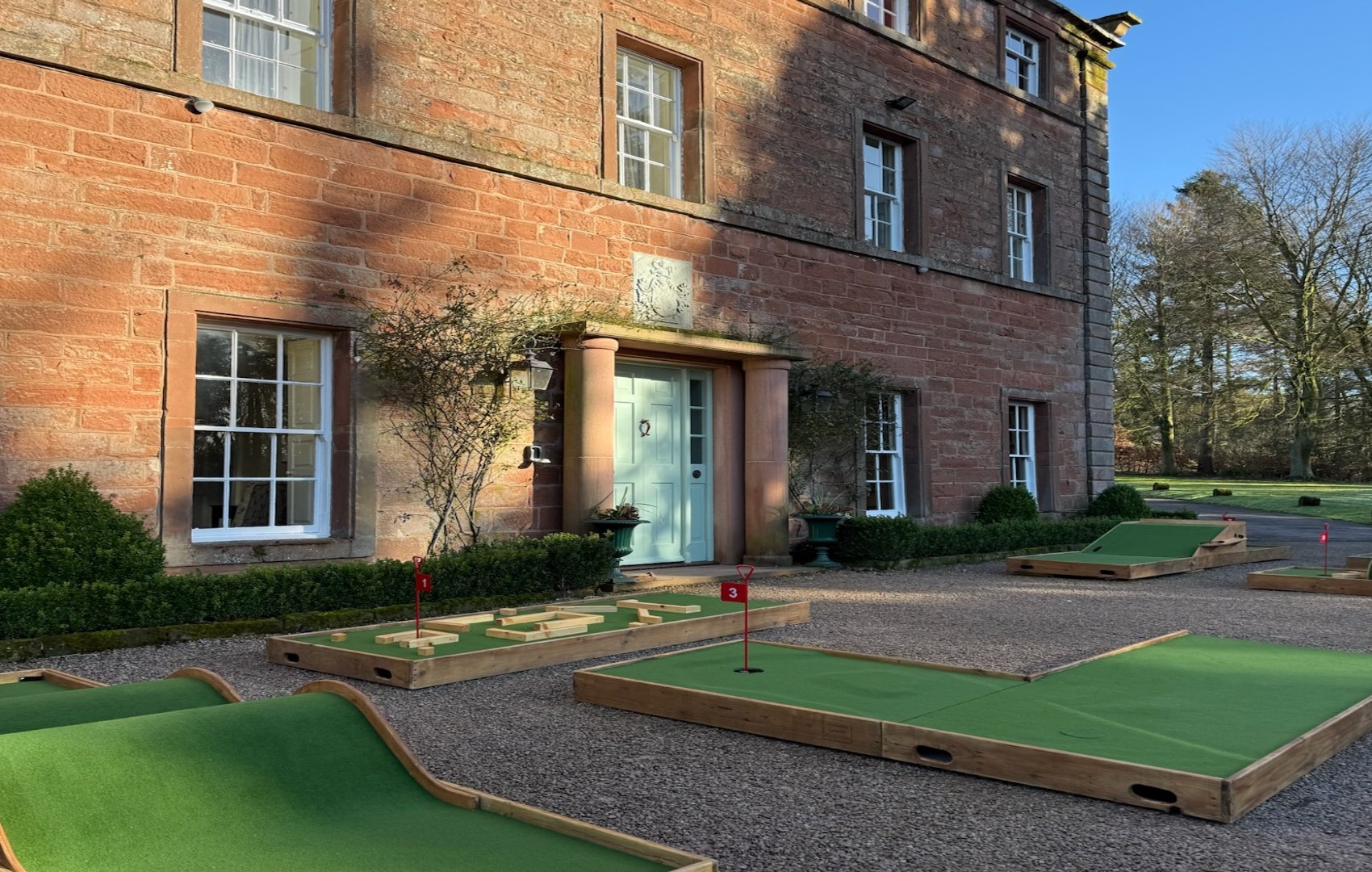 michael coates crazy golf garden game 2