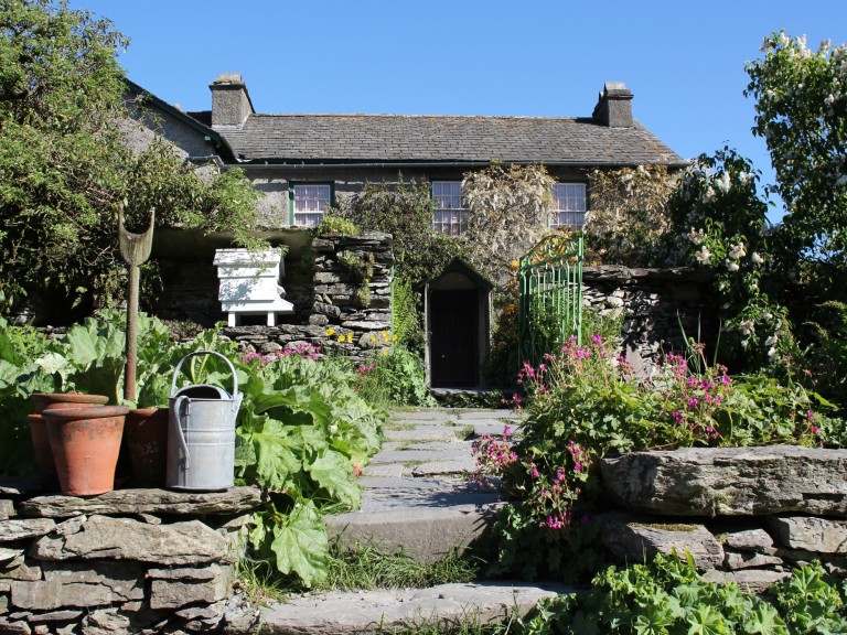 beatrix potter world outside building