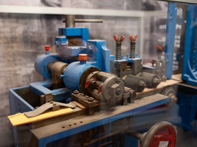derwent pencil museum machine old