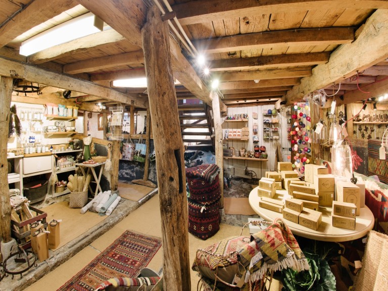 low sizergh indoor shop