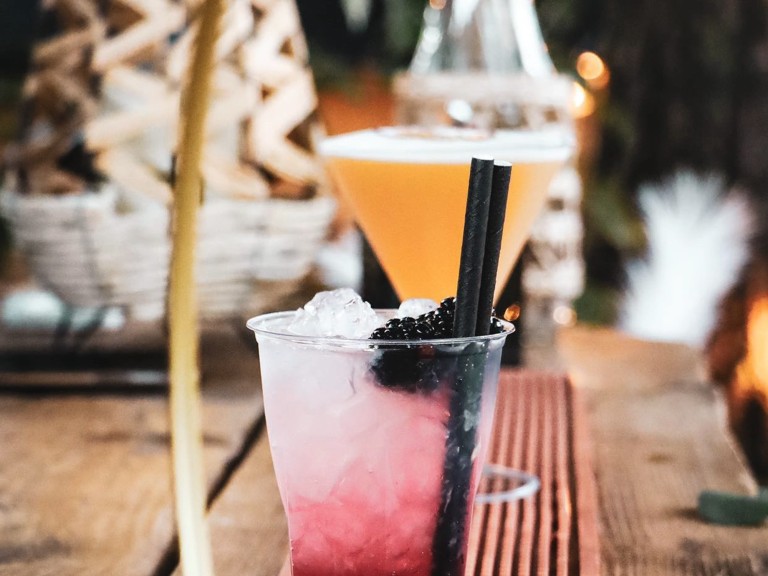 mane bar drinks pink yellow werdding party drink alcohol