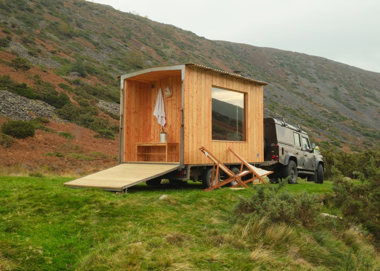 Wood-fired sauna hire