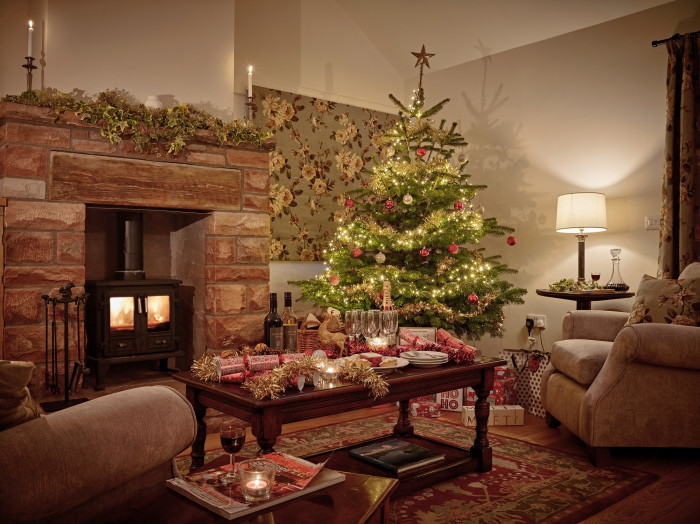 Spacious vaulted barn conversion