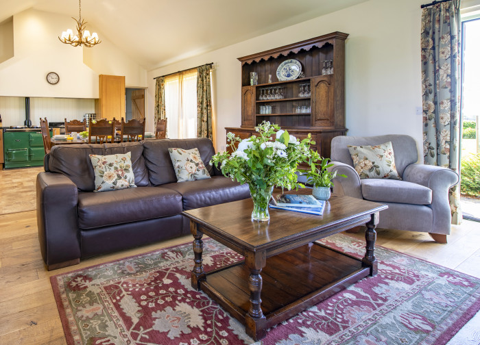 Spacious vaulted barn conversion